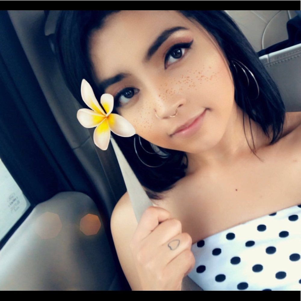 Meet your Posher, Alondra